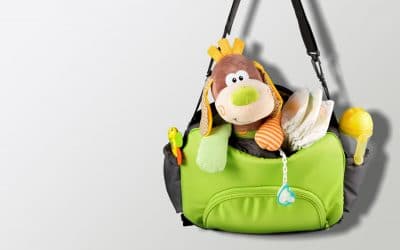 What to Pack into Your Baby Changing Bag (FREE DOWNLOAD)